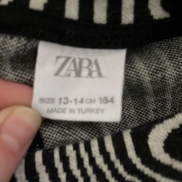 Girls Zara dress size 13-14 - Picture 2 of 3
